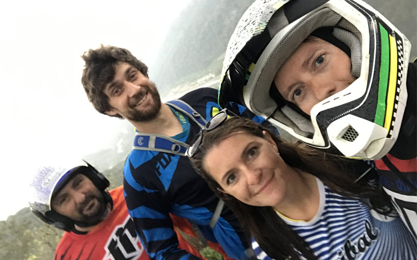 enduro-selfie.jpg