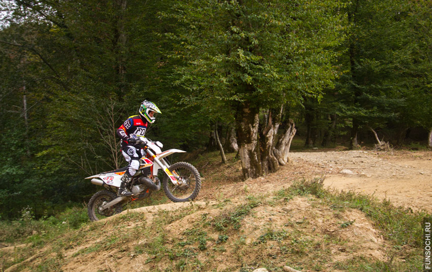 fsm_4506_s.jpg