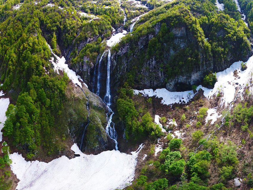 vodopad-polikarya_sochi.jpg